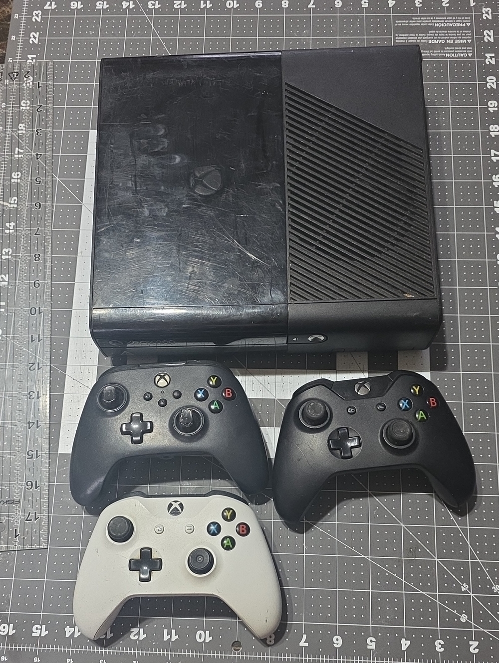 X Box 360 Console & 3 Controllers - No Cords - UNTESTED